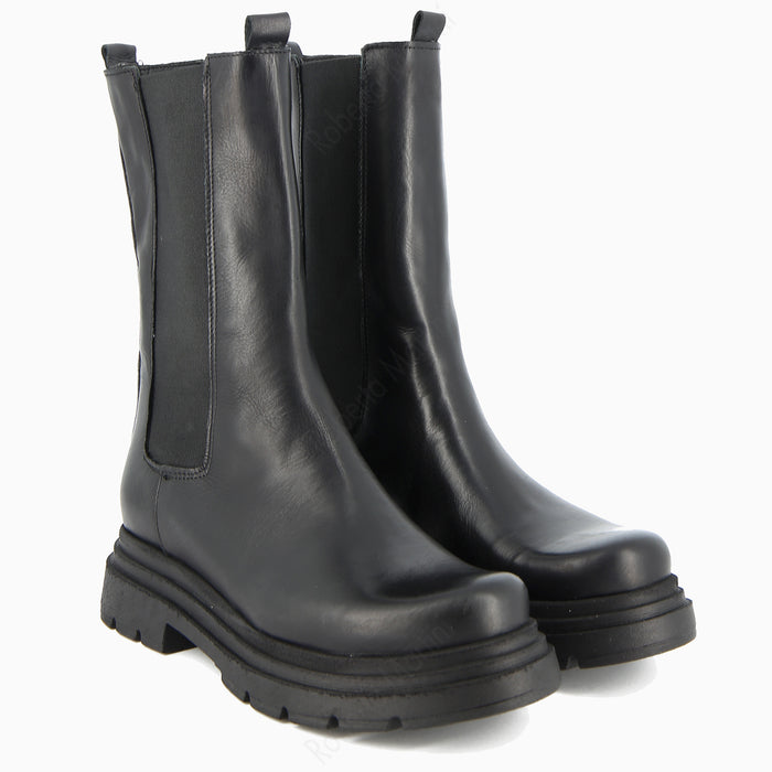 Charlotte Chelsea Nero