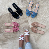 Paris White flat sandal