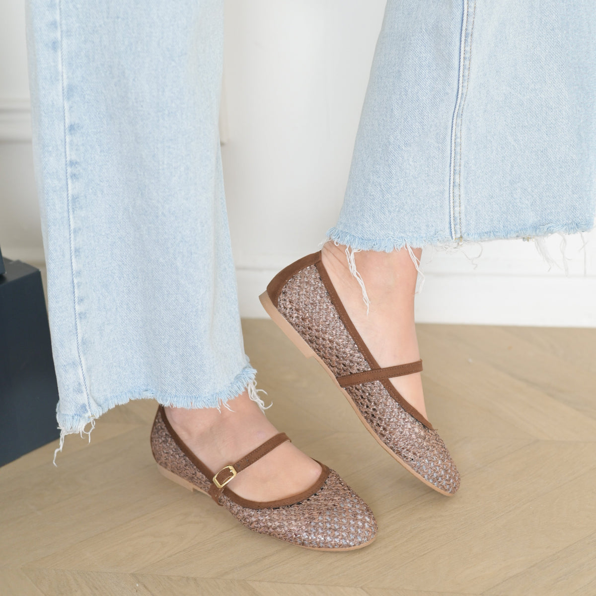 Ballerina Mirty in Rafia Tortora